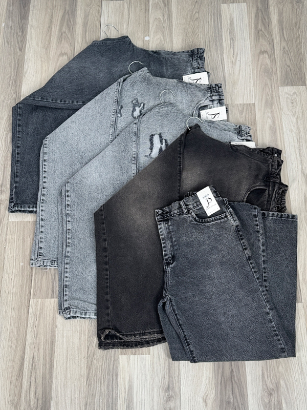 Half-bag with back zipper2