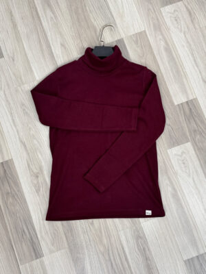 Knitted turtleneck blouse4
