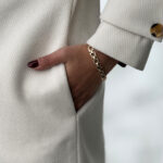 Two-button sleeve jacket2