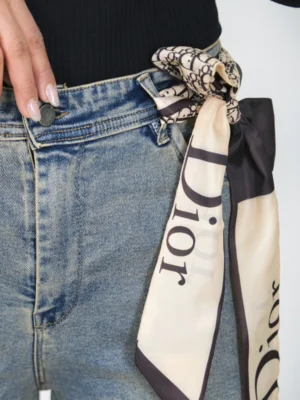 شلوار جین واید 2074 با کمربند دیزانی طرح Dior