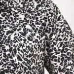 شومیز پلنگی 10374 یقه کرم