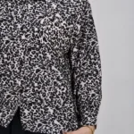 شومیز پلنگی 10374 نمای جلو کرم