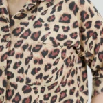 شومیز پلنگی کوتاه 10361 نمای جلو شومیز