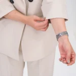 نمای آستین کت و شلوار پشت چاک 10263