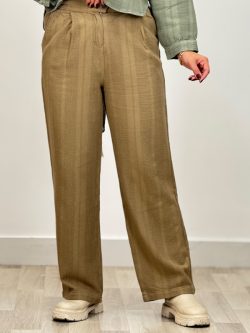 Straw half-bag pants 7